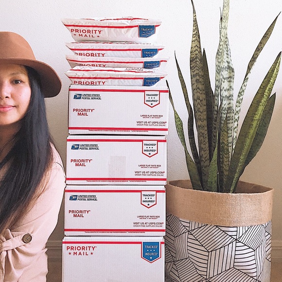 Meet your Posher, Danee - Picture 7 of 7